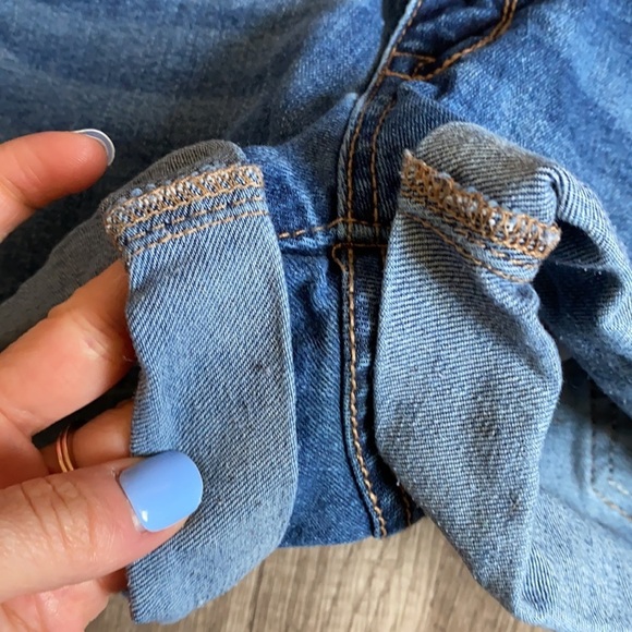 Aeropostale Denim Jean Short Distressed Blue size 4 - Picture 3 of 7